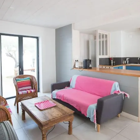 Сasa de vacaciones Les Maisons De L'olivette *