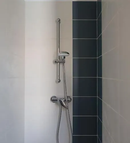 Les Maisons De L'olivette لا كوردي سور مير