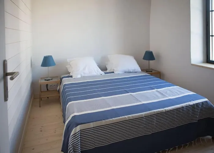 Les Maisons De L'olivette بيت للعطل