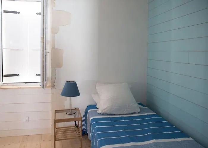 Les Maisons De L'olivette بيت للعطل لا كوردي سور مير