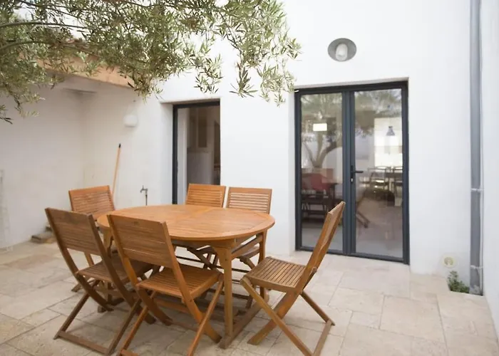 Les Maisons De L'olivette * لا كوردي سور مير