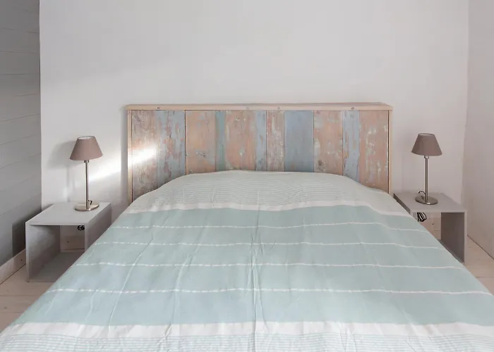 Les Maisons De L'olivette بيت للعطل لا كوردي سور مير